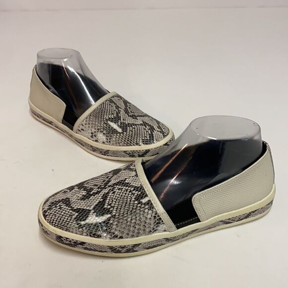 LOGO by Lori Goldstein Mixed Media Sneaker A20 - Picture 2 of 10